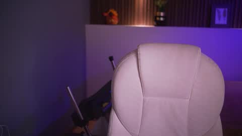 camila_martinez9 online show from 18, 11, 2025