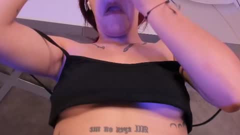 camilaa_smith_ online show from 25, 7, 2026