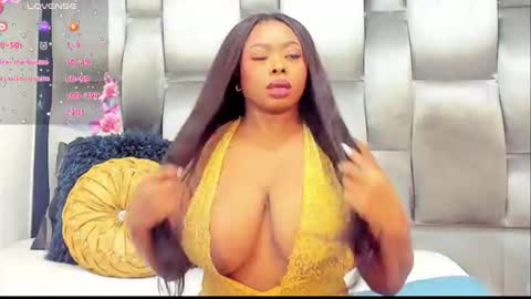 camila benitez online show from 25, 7, 2026