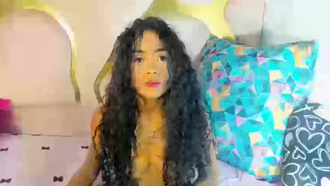 camilaqueenh online show from 18, 10, 2025