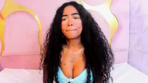 camilaqueenh online show from 23, 10, 2025