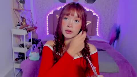 Camila  online show from 19, 2, 2025