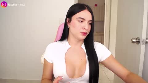 Snapshot of camilaryan chatting on 4, 2, 2026 X IGcamiryan01 online show from 4, 2, 2026