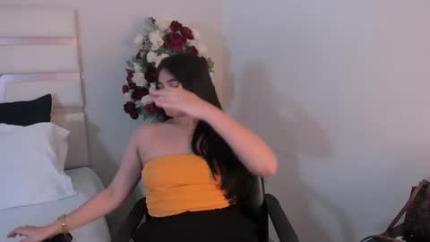 Camila online show from 25, 1, 2025