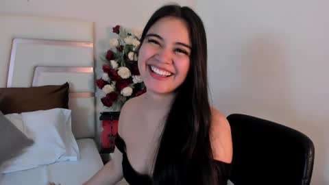 Camila online show from 10, 3, 2025