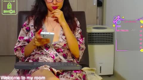 Camilita Echeverri online show from 12, 9, 2025