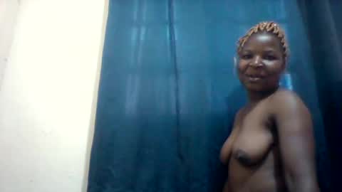 Snapshot of camillah_sweet chatting on 5, 2, 2026 camillah_sweet online show from 5, 2, 2026