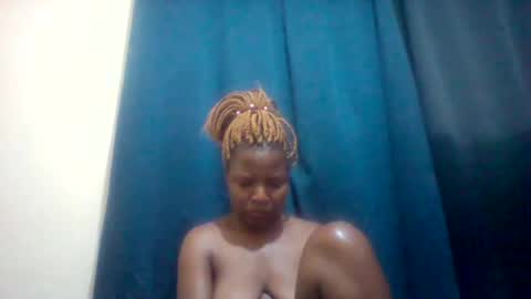 Snapshot of camillah_sweet chatting on 14, 2, 2026 camillah_sweet online show from 14, 2, 2026