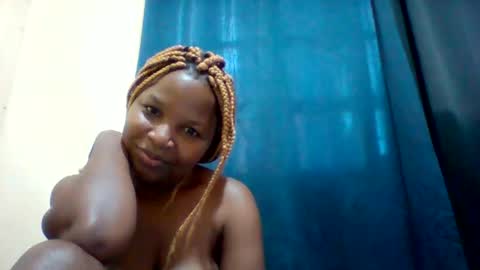 Snapshot of camillah_sweet chatting on 16, 2, 2026 camillah_sweet online show from 16, 2, 2026
