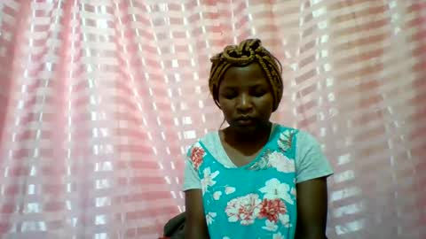 Snapshot of camillah_sweet chatting on 7, 3, 2026 camillah_sweet online show from 7, 3, 2026