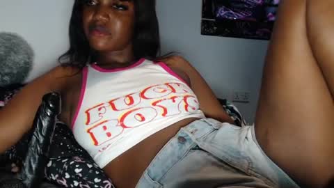 camillasoofine online show from 30, 7, 2026