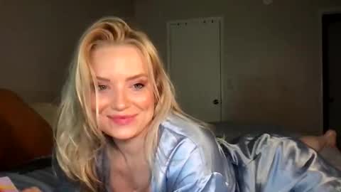 camilleclairexo online show from 5, 5, 2026