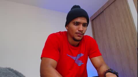 camilo_contre21 online show from 4, 11, 2025