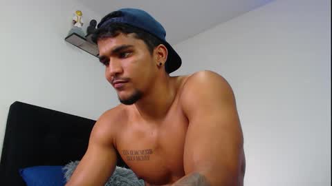 camilo_contre21 online show from 25, 11, 2025