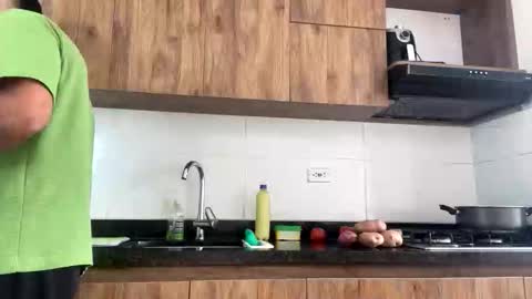 camilo_contre21 online show from 13, 1, 2026