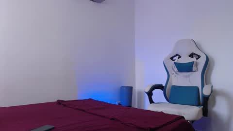 camilo_contre21 online show from 16, 3, 2026