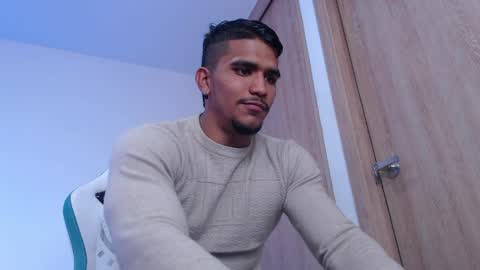 camilo_contre21 online show from 6, 4, 2026