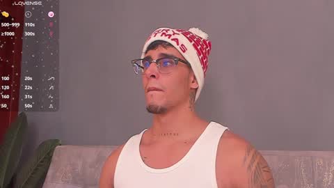   INDEPENDENT MODEL online show from 13, 12, 2024