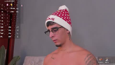   INDEPENDENT MODEL online show from 15, 12, 2024