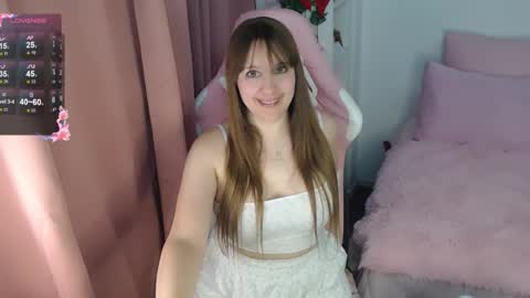 Snapshot of caminicole chatting on 18, 12, 2025 Nicole online show from 18, 12, 2025