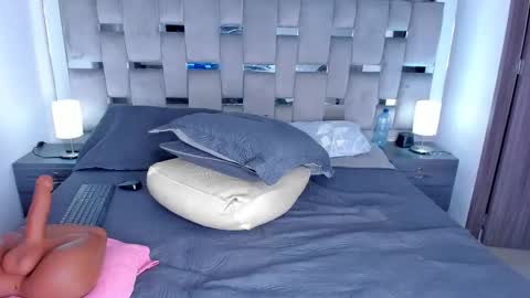 Camila online show from 11, 10, 2025