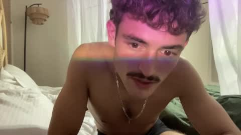 Snapshot of camncaroline chatting on 26, 9, 2025 camncaroline online show from 26, 9, 2025