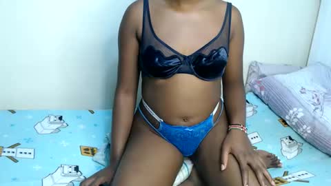 candiemaya online show from 30, 5, 2026