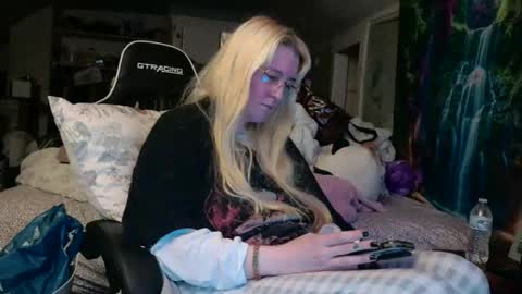 Candi online show from 5, 5, 2026