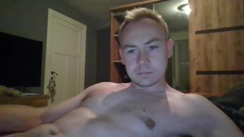 Snapshot of candy_boy_xoxo chatting on 9, 5, 2026 candy_boy_xoxo online show from 9, 5, 2026