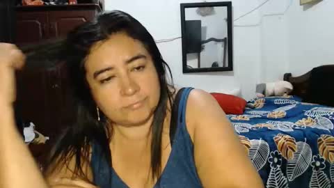 lucy online show from 21, 4, 2026