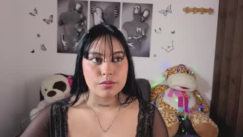 Im ChloeJoin The Fan Club online show from 12, 1, 2026