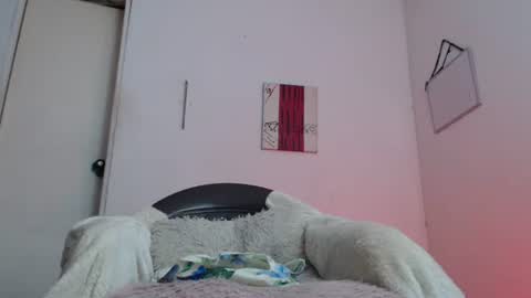 Snapshot of candy_cumy1 chatting on 22, 12, 2024 Dayan Camila online show from 22, 12, 2024