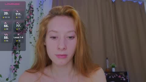 candy_flosse online show from 24, 9, 2025