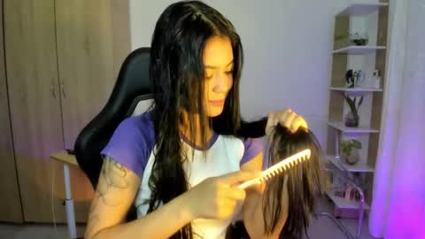 Nickol online show from 13, 11, 2025