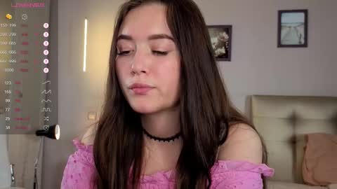 Snapshot of candy_leya chatting on 9, 10, 2025 Leya online show from 9, 10, 2025