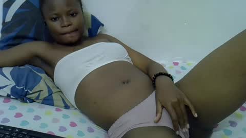 Snapshot of candy_lisah chatting on 19, 7, 2026 Lisa online show from 19, 7, 2026
