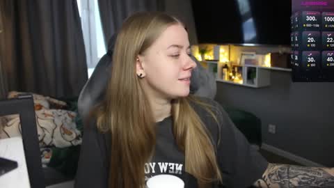 Snapshot of candy_meggie chatting on 16, 12, 2024 Megan online show from 16, 12, 2024