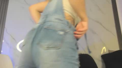 Snapshot of candy_plus chatting on 5, 3, 2026 Candy plus online show from 5, 3, 2026