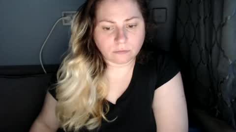 Snapshot of candycream74 chatting on 25, 6, 2026 Laura online show from 25, 6, 2026