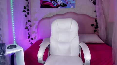 Candy online show from 15, 12, 2024