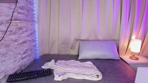 Candy online show from 19, 1, 2025