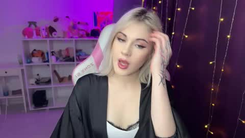 You can call me HH online show from 6, 11, 2025