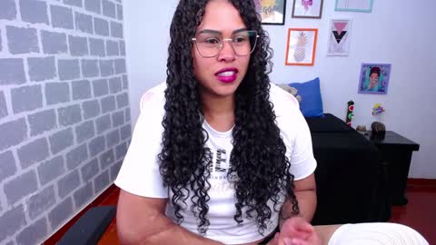 Snapshot of candyhot_sex chatting on 11, 12, 2024 Karen online show from 11, 12, 2024