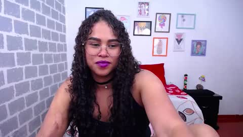 Snapshot of candyhot_sex chatting on 24, 2, 2025 Karen online show from 24, 2, 2025