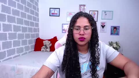 Snapshot of candyhot_sex chatting on 9, 3, 2025 Karen online show from 9, 3, 2025