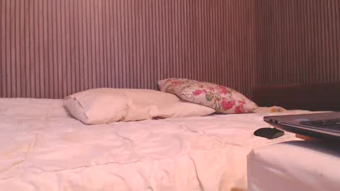 Snapshot of candyjesx chatting on 2, 12, 2025 CANDYJESx online show from 2, 12, 2025