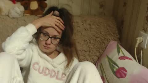 Snapshot of candylady13 chatting on 15, 12, 2024 say meow and send tips  online show from 15, 12, 2024