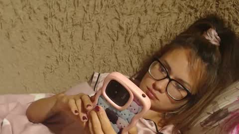 Snapshot of candylady13 chatting on 12, 9, 2025 say meow and send tips  online show from 12, 9, 2025