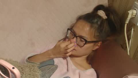 Snapshot of candylady13 chatting on 18, 10, 2025 say meow and send tips  online show from 18, 10, 2025