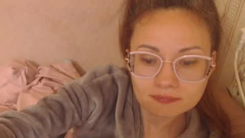say meow and send tip  online show from 30, 4, 2026
